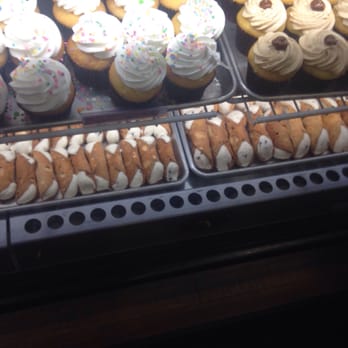 Carlo's Bakery - Canoli - Bakeries Near Me - Hoboken, New Jersey Carlo's Bakery - Canoli - Bakeries Near Me - Hoboken, New Jersey