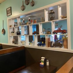 Trading Post Cafe - Decor