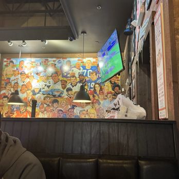 Primanti Bros. Restaurant and Bar - Sports Bars Near Me - York, Pennsylvania Primanti Bros. Restaurant and Bar - Sports Bars Near Me - York, Pennsylvania