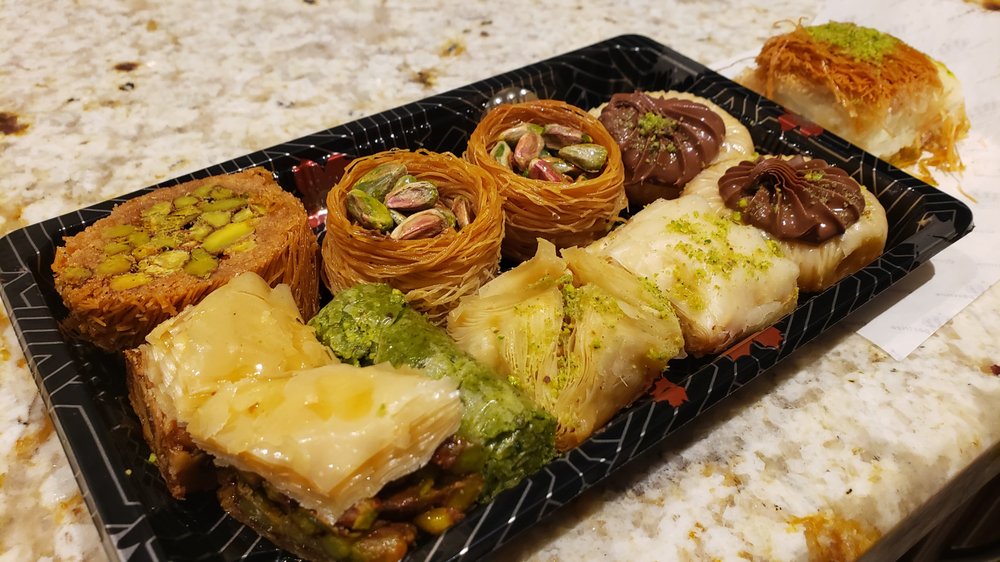 CROWN PASTRIES Updated October 2024 77 Photos & 33 Reviews 5083