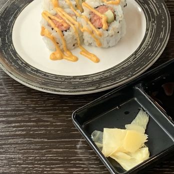 Kaiten Zushi - Spicy Tuna Roll - Sushi Bars Near Me - New York, New York Kaiten Zushi - Spicy Tuna Roll - Sushi Bars Near Me - New York, New York