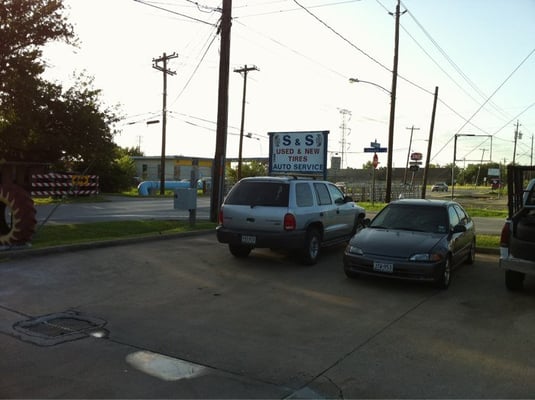 S And S Auto Service Tires