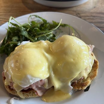 West Egg Bakery and Cafe - Eggs Benedict - Breakfast & Brunch Near Me - Woodbury, Connecticut