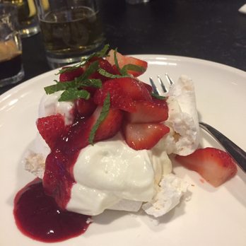 Old Scuola - Pavlova - Pizza Near Me - Rotterdam, ZH
