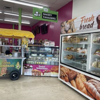 El Molino Supermarket - Indoor ice cream stand - International Grocery Near Me - Charleston, South Carolina El Molino Supermarket - Indoor ice cream stand - International Grocery Near Me - Charleston, South Carolina
