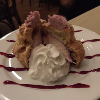 Linn's Restaurant - Olallieberry cream puff! - American Near Me - Cambria, California