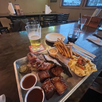 Hattie's BBQ - Barbeque Near Me - Bend, Oregon