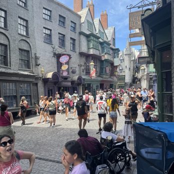 Universal Orlando Resort - Amusement Parks Near Me - Orlando, Florida Universal Orlando Resort - Amusement Parks Near Me - Orlando, Florida