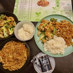 Chow Express - Chicken mixed vegetables with White Rice Chicken with Lo Mein noodles