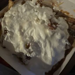 Deluxe Chili Cheddar Fries™