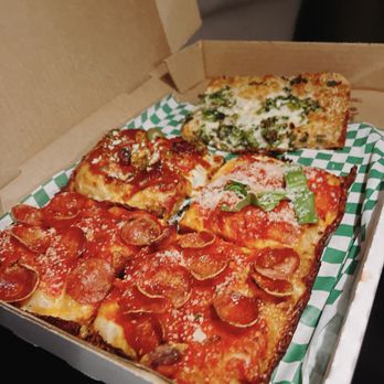 Quarter Sheets - Pizza Near Me - Los Angeles, California