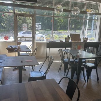 Community Grounds - Inside Dining - Coffee & Tea Near Me - Atlanta, Georgia