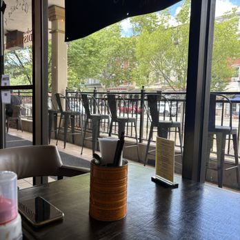 Mekong District - Exterior Seating - Vietnamese Near Me - Nyack, New York