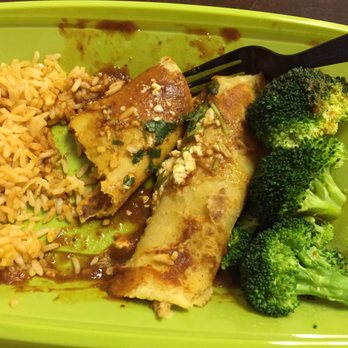 El Pollo Loco - Not the prettiest meal, but under 500 calories and tastes pretty darn good! - Mexican Near Me - Victorville, California El Pollo Loco - Not the prettiest meal, but under 500 calories and tastes pretty darn good! - Mexican Near Me - Victorville, California