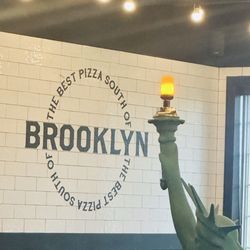 Dell Annos Pizzeria - Dining area