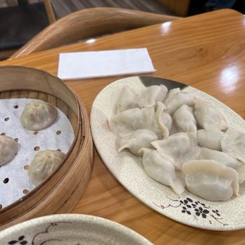 Yuanbao Jiaozi - Xiao long bao and Napa Cabbage & Pork Dumpling - Chinese Near Me - Burlingame, California Yuanbao Jiaozi - Xiao long bao and Napa Cabbage & Pork Dumpling - Chinese Near Me - Burlingame, California