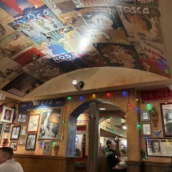 Buca di Beppo Italian Restaurant - Buca Di Peppo - Italian Near Me - Claremont, California Buca di Beppo Italian Restaurant - Buca Di Peppo - Italian Near Me - Claremont, California