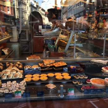 Lindner - Bakeries Near Me - Berlin, BE
