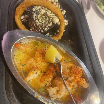Beef 'N Bottle - Filet Mignon and Scallops (Fried or Scampi) - Steakhouses Near Me - Charlotte, North Carolina Beef 'N Bottle - Filet Mignon and Scallops (Fried or Scampi) - Steakhouses Near Me - Charlotte, North Carolina