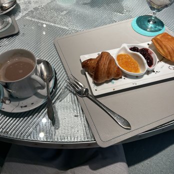 Tiffany & Co - Jewelry Near Me - New York, New York Tiffany & Co - Jewelry Near Me - New York, New York