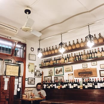 Al Tranvai - Interior--the house red wine was light and quaffable. - Tuscan Near Me - Florence, FI