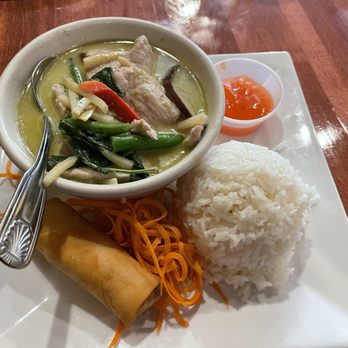 Sabai Thai Winchester - Green Curry - Thai Near Me - Winchester, Virginia