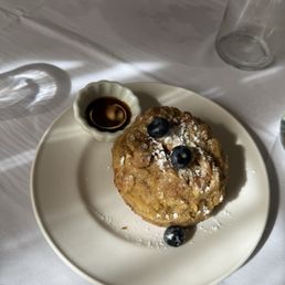 Cinnamon roll, sourdough, custard (tasted like bread pudding) Cinnamon roll, sourdough, custard (tasted like bread pudding)