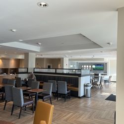TownePlace Suites - Lobby