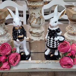 Antiques Decor & More