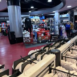 Sport Chek