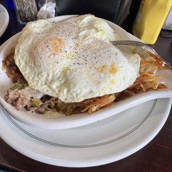 Franks Restaurant - Phillie cheesesteak skillet - Breakfast & Brunch Near Me - Fairview Heights, Illinois