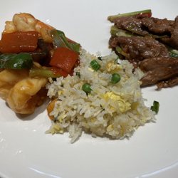 Tse Yang - Kon Pao shrimps, fried rice, magnolian chicken rice