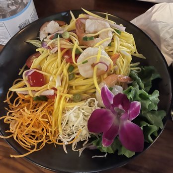 Spicy Shallot - Amazing mango salad - Thai Near Me - Elmhurst, New York Spicy Shallot - Amazing mango salad - Thai Near Me - Elmhurst, New York