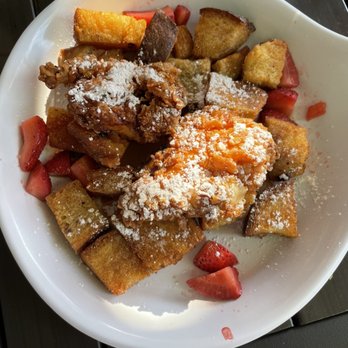 Ruby Sunshine Charlotte Southend - Sweet heat chicken and French toast bites - Breakfast & Brunch Near Me - Charlotte, North Carolina Ruby Sunshine Charlotte Southend - Sweet heat chicken and French toast bites - Breakfast & Brunch Near Me - Charlotte, North Carolina