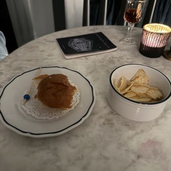 Anderson Social - Canapés and chips - Cocktail Bars Near Me - San Luis Obispo, California