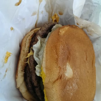 Carroll's Giant Burger - Burgers Near Me - Navasota, Texas