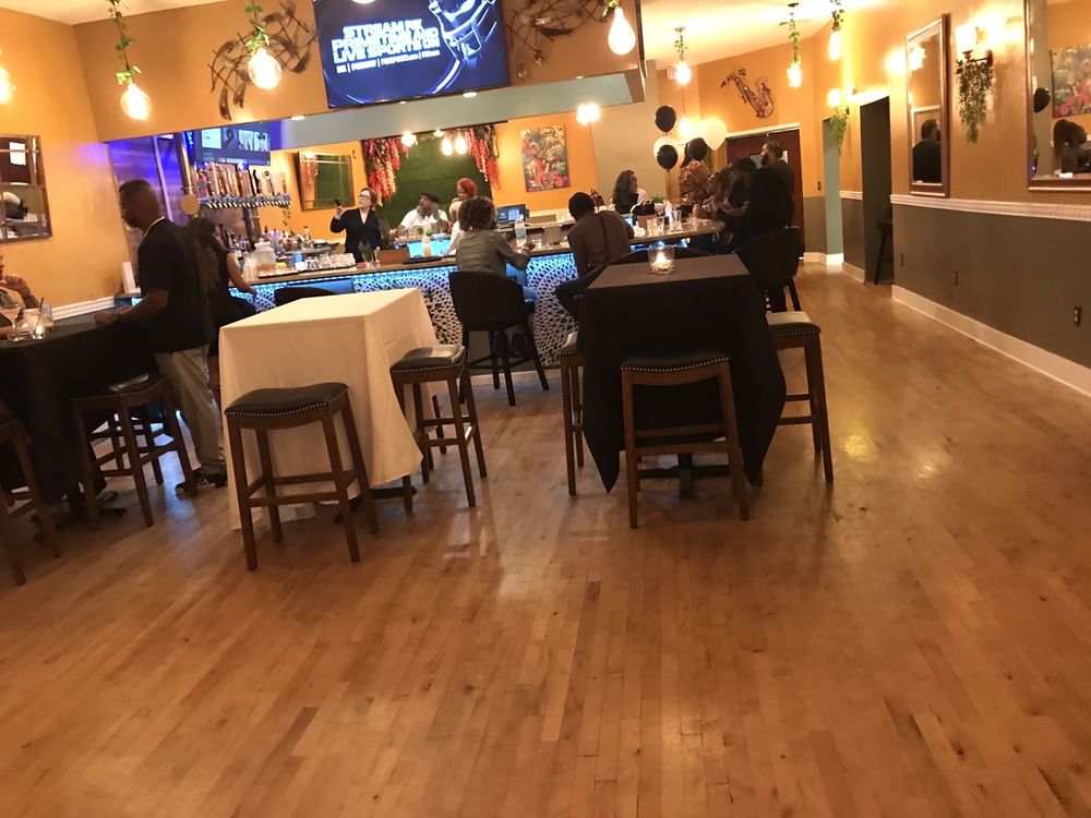 THYME ON THE RIVER 1 High St, Portsmouth, Virginia Cajun/Creole