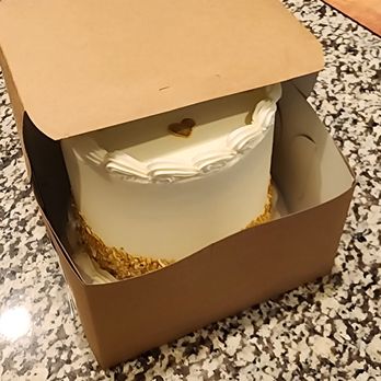 Cake-Aholics Bakery - Bakeries Near Me - Arlington, Texas