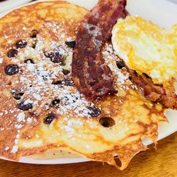 Daddy's City Diner - Kids' breakfast - pancake with chocolate chips, bacon, and over medium egg