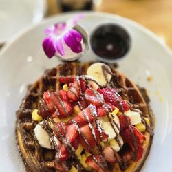 Cafecito de la Crepe - Nina's Waffle was amazing
