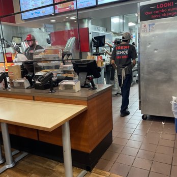 Wendy's - Waiting - Fast Food Near Me - Middle Village, New York Wendy's - Waiting - Fast Food Near Me - Middle Village, New York