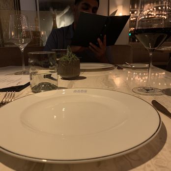 L'Ermitage - Dinner in the hotel restaurant - Hotels Near Me - Beverly Hills, California L'Ermitage - Dinner in the hotel restaurant - Hotels Near Me - Beverly Hills, California