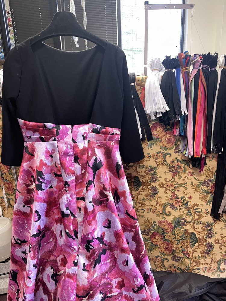 NEW STYLE ALTERATIONS 14 Photos 7701 Sharon Lakes Rd, Charlotte