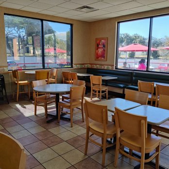 Wendy's - Interior - Fast Food Near Me - Honolulu, Hawaii Wendy's - Interior - Fast Food Near Me - Honolulu, Hawaii