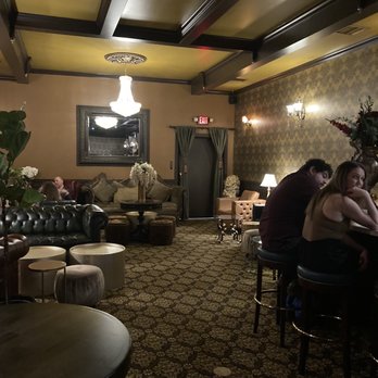 Daniello's - Speakeasy lounge - Steakhouses Near Me - Roseville, California