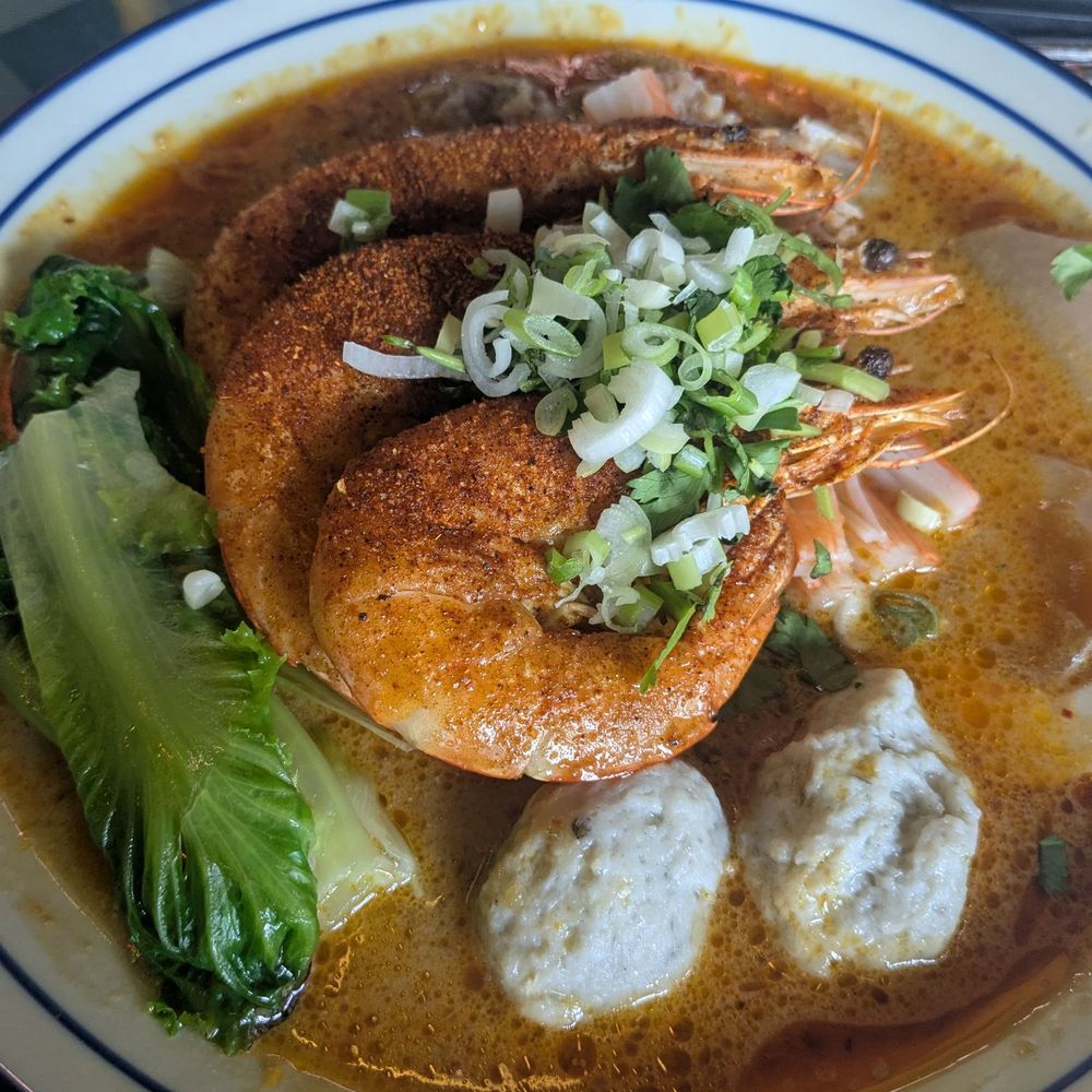 Ken Kee - Lasaka seafood noodles - meh - Seafood Near Me - Chicago, Illinois