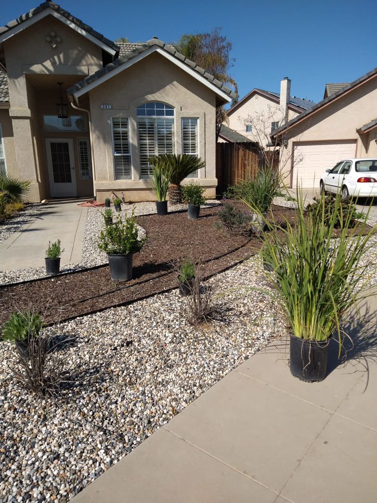 LIGHTNING LAWN SERVICE Updated April 2024 10 Photos Fresno