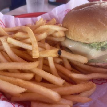 Ruby's Diner - American Near Me - San Clemente, California
