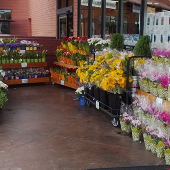 Trader Joe's - Grocery Near Me - La Jolla, California