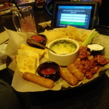 Applebee's Grill + Bar - Combo appetizer sampler $1 drinks of the month and yes some trivia - American Near Me - North Attleboro, Massachusetts Applebee's Grill + Bar - Combo appetizer sampler $1 drinks of the month and yes some trivia - American Near Me - North Attleboro, Massachusetts